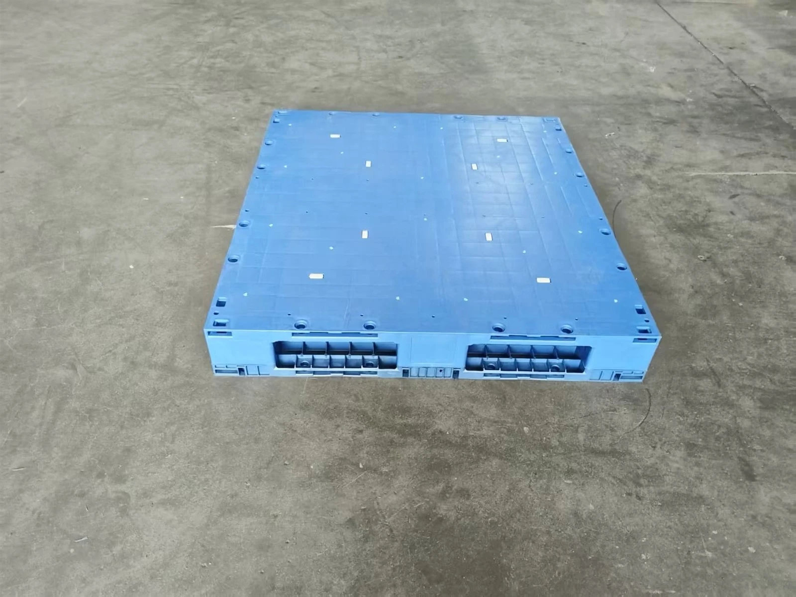 Flat-Top-Deck-Surface Flat-Top-Deck-Surface