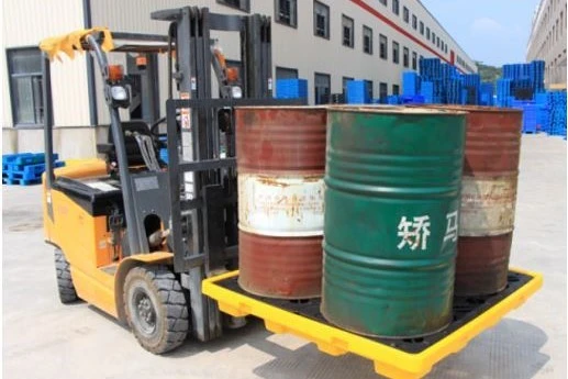 4-drum-spill-pallet-forklift-drum-application 4-drum-spill-pallet-forklift-drum-application