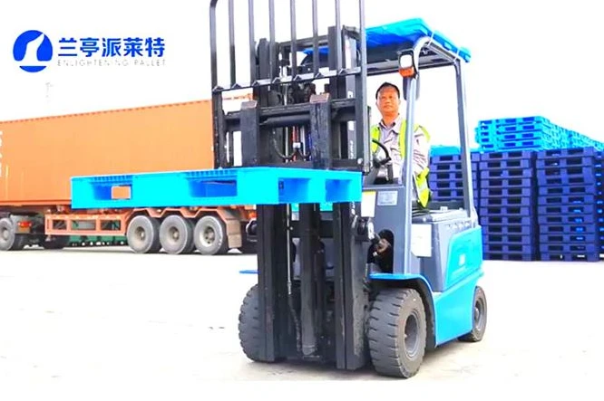 Internal-Handling-Pallet-Forklift-Operation Internal-Handling-Pallet-Forklift-Operation